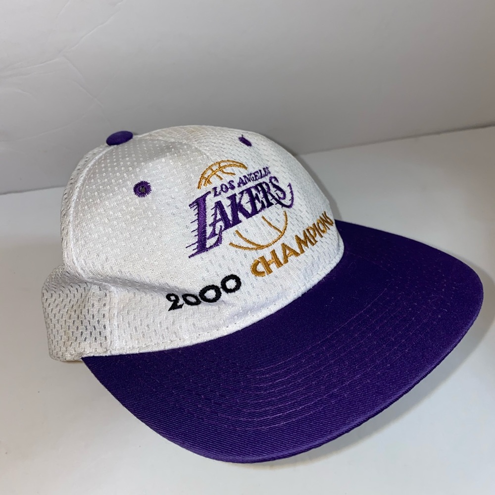 Vintage LA Lakers 2000 Championship Snap Back Hat